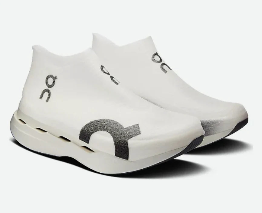 Unisex On Cloudboom Strike LightSpray