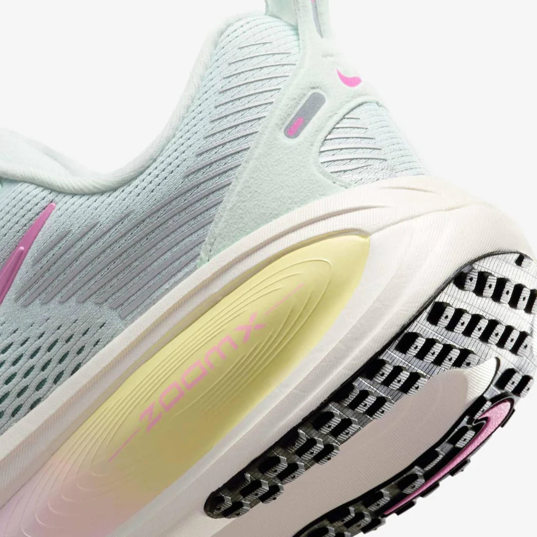 Nike Vomero 18 Verde Água Rosa