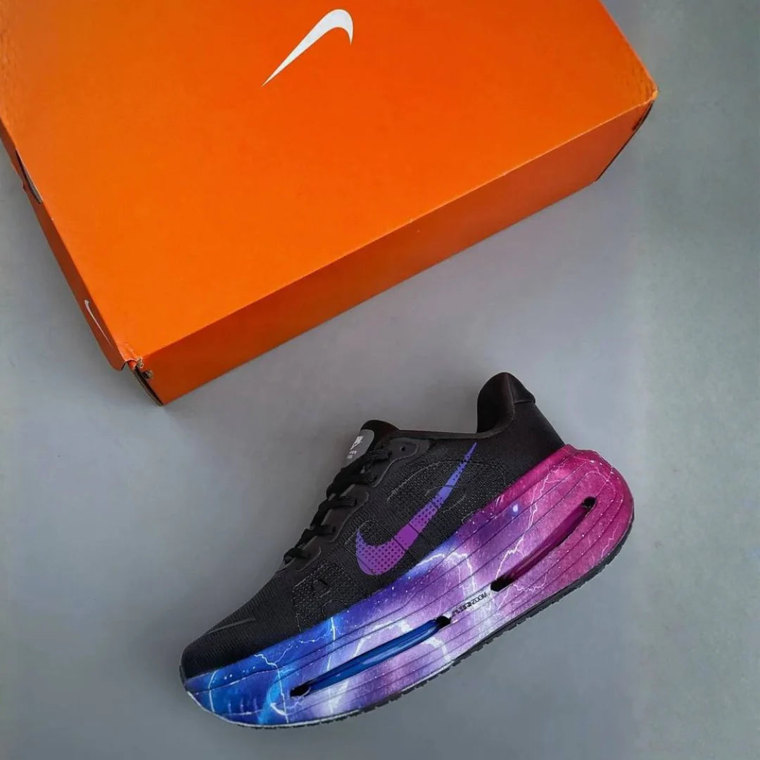 Nike Vomero Premium Lightning Strike Pack