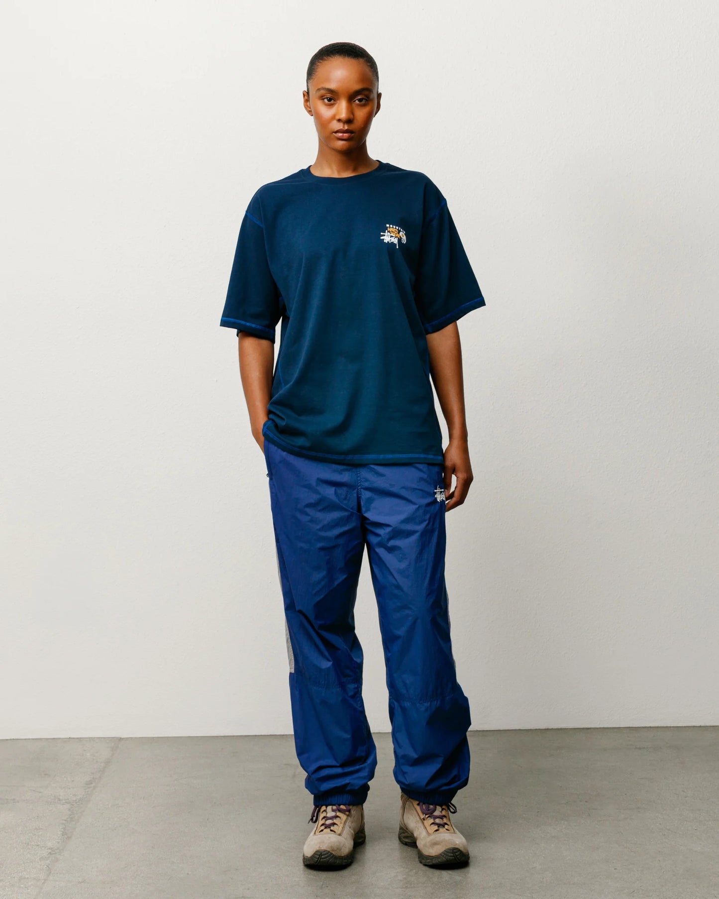 STÜSSY MOUNTAIN HARDWEAR TEE