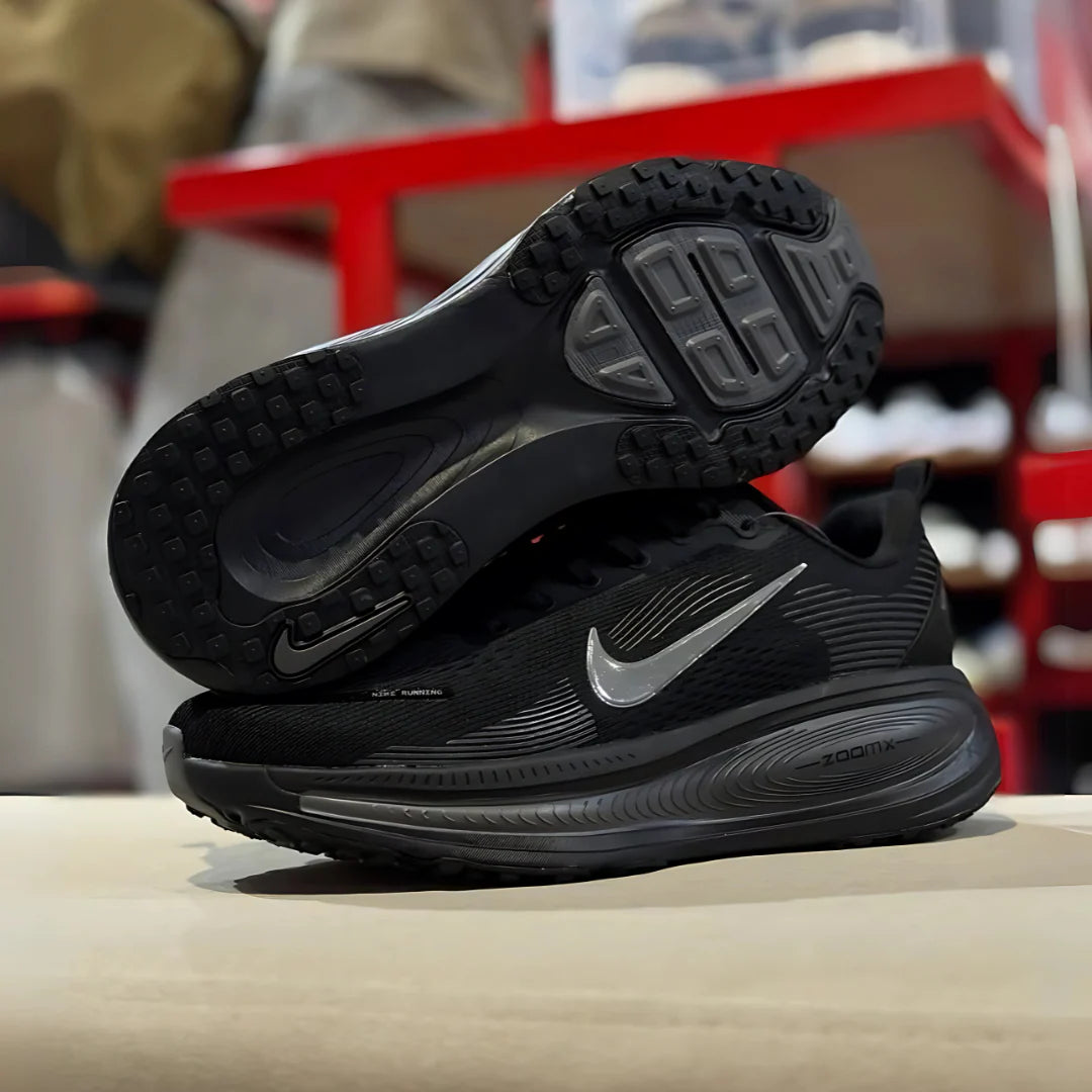 Nike Vomero 18 Preto