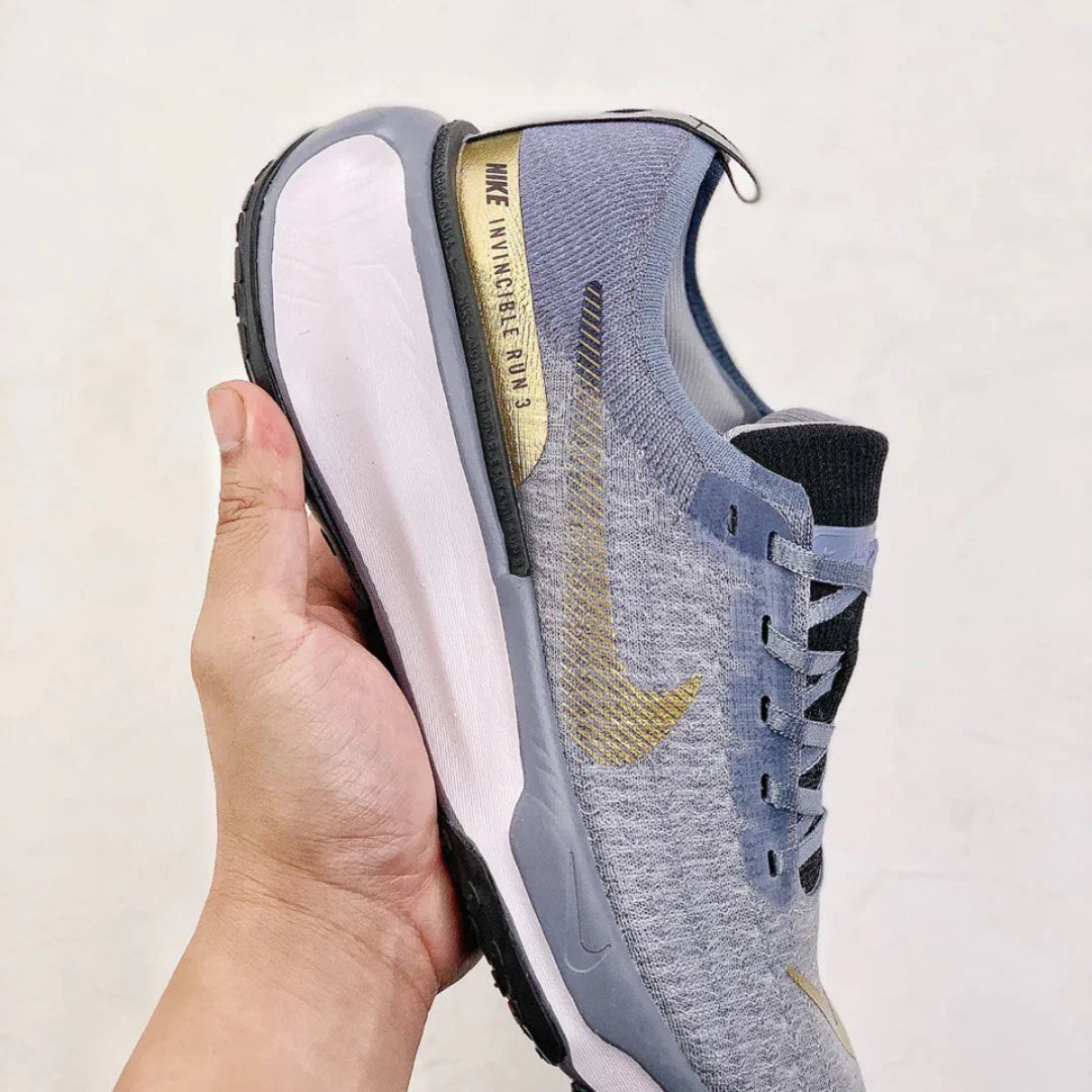 Nike Invincible Run 3 Azul Dourado