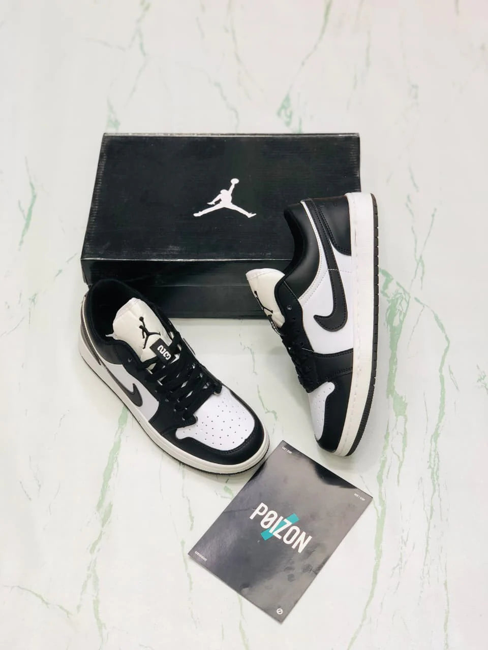 NIKE AIR JORDAN 1 PANDA