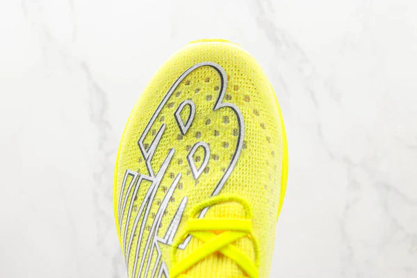 New Balance Fuelcell Supercomp Elite V3 Amarelo