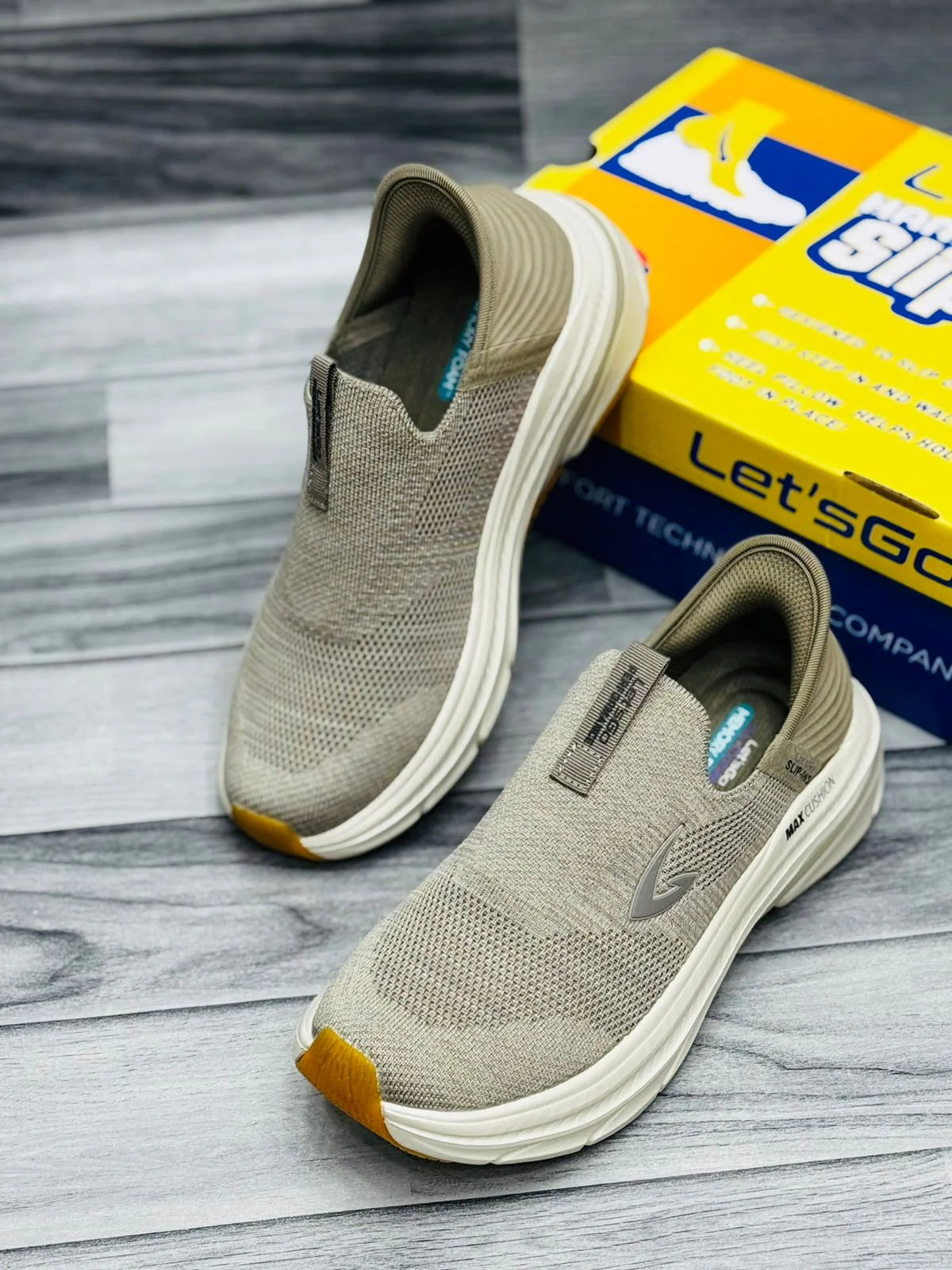 LETS GO SLIP IN ARC FIT SKECHERS KHAKI