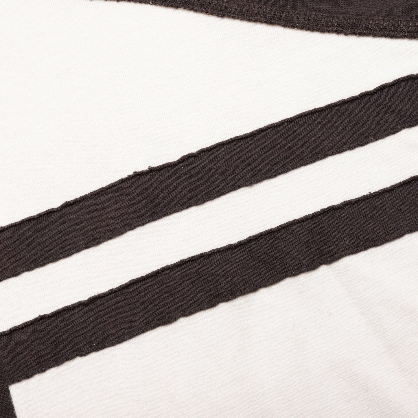 Triple R Contrast L S Tee Black White