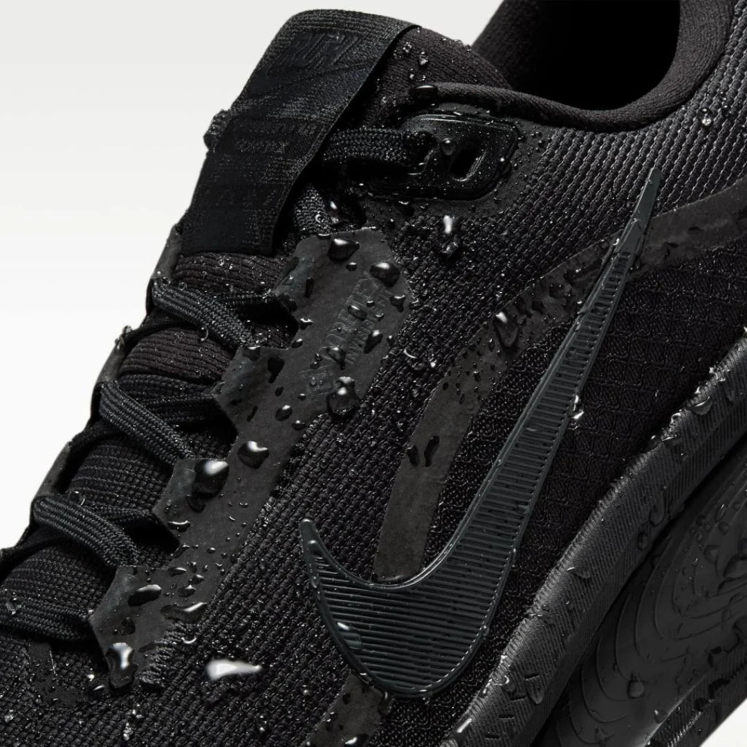 Nike Vomero 18 GORE TEX Preto