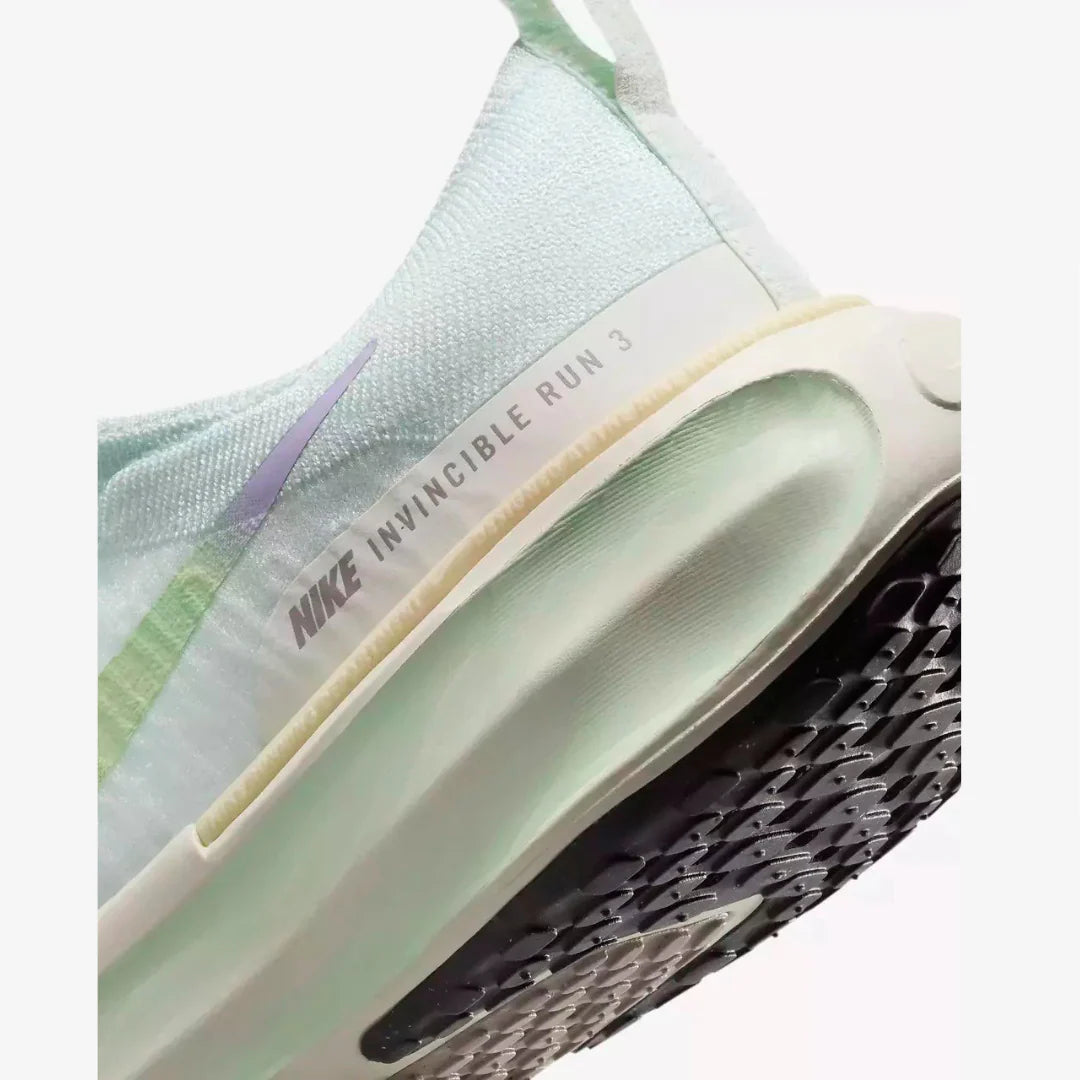 Nike Invincible Run 3 Barely Green Violet Mist