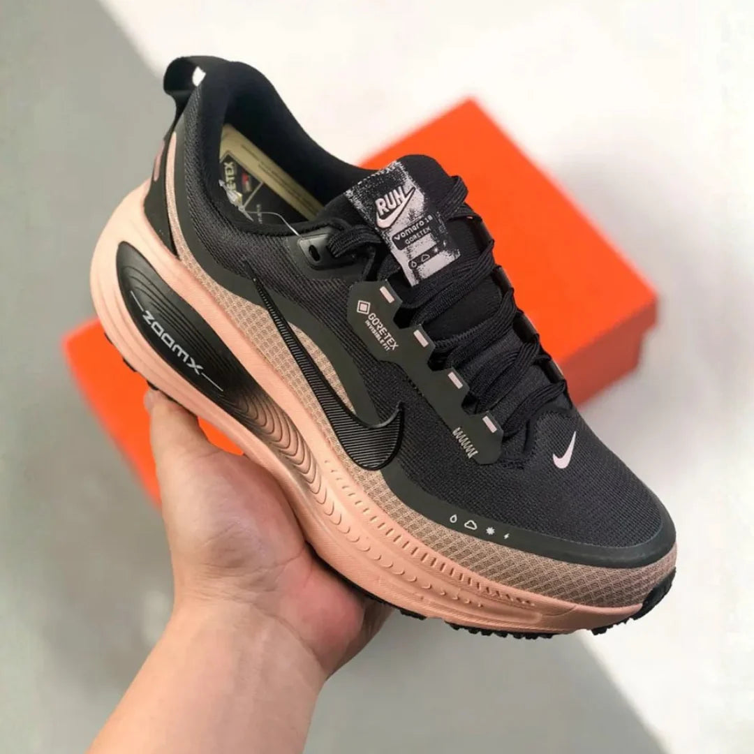 Nike Vomero 18 GORE TEX Preto Rosa Claro