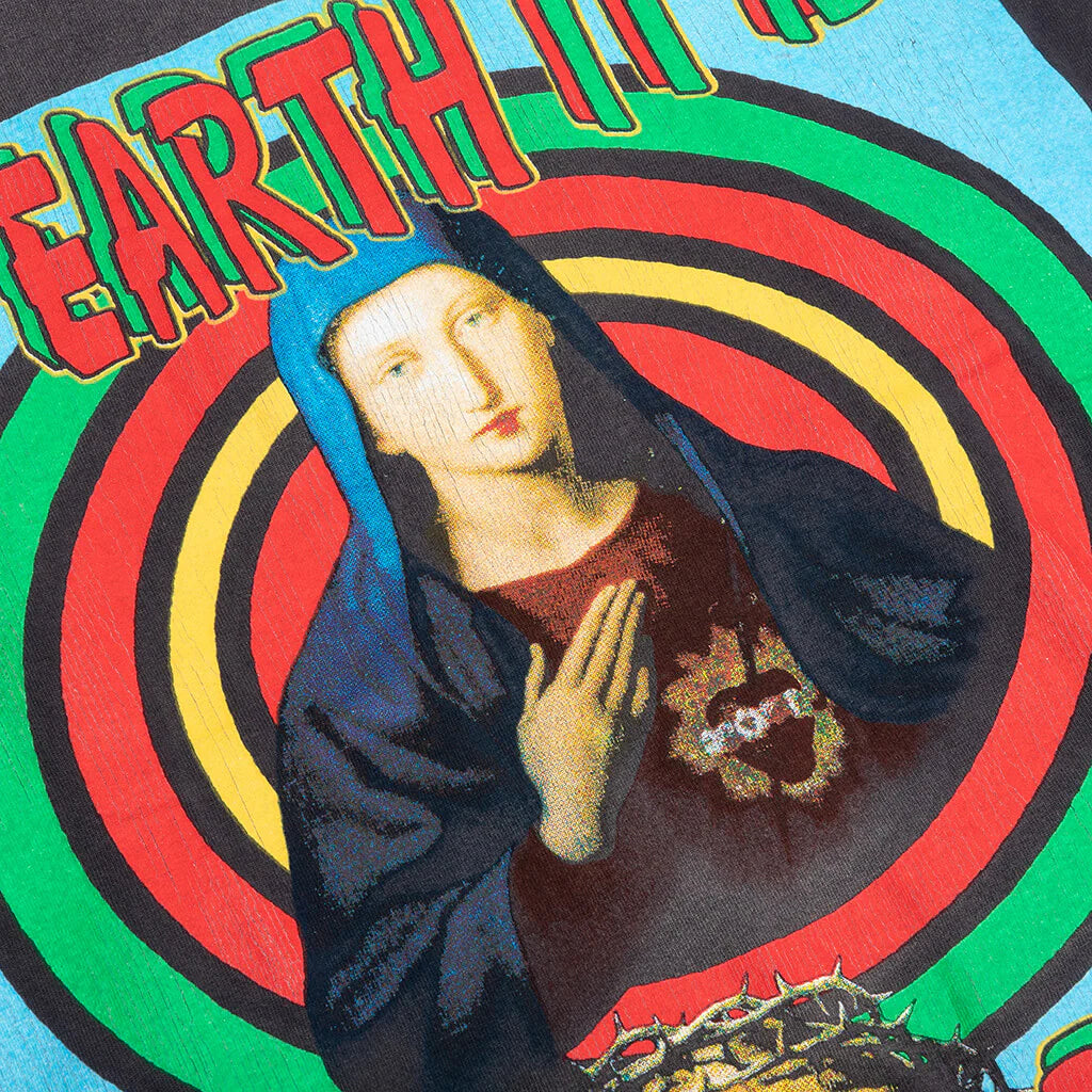 On Earth S S Tee Black