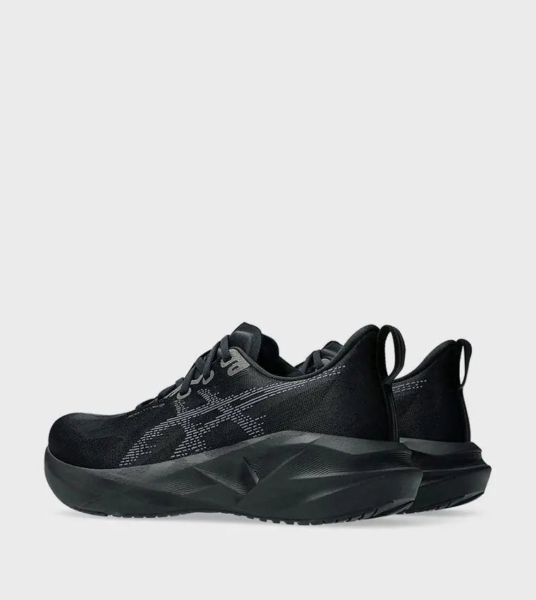 ASICS Novablast 5