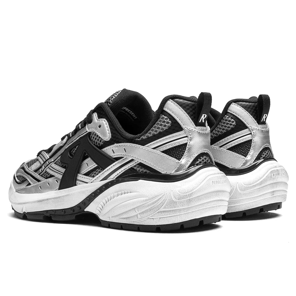 Storm Runner Silver Black