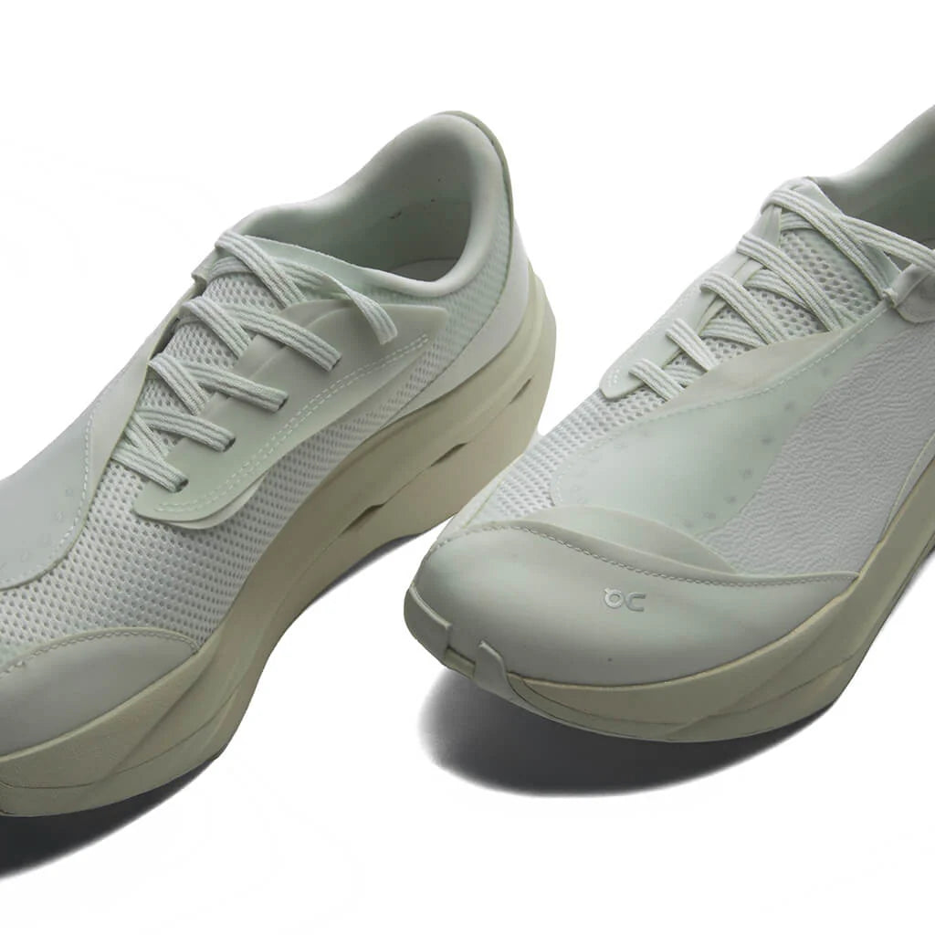 On x PAF Cloudboom Volt White Gale