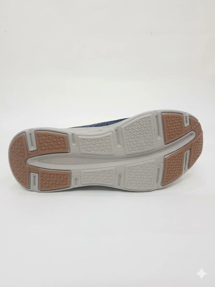 D LUX WALKKER AND SKECHERS CHARCOAL BLACK