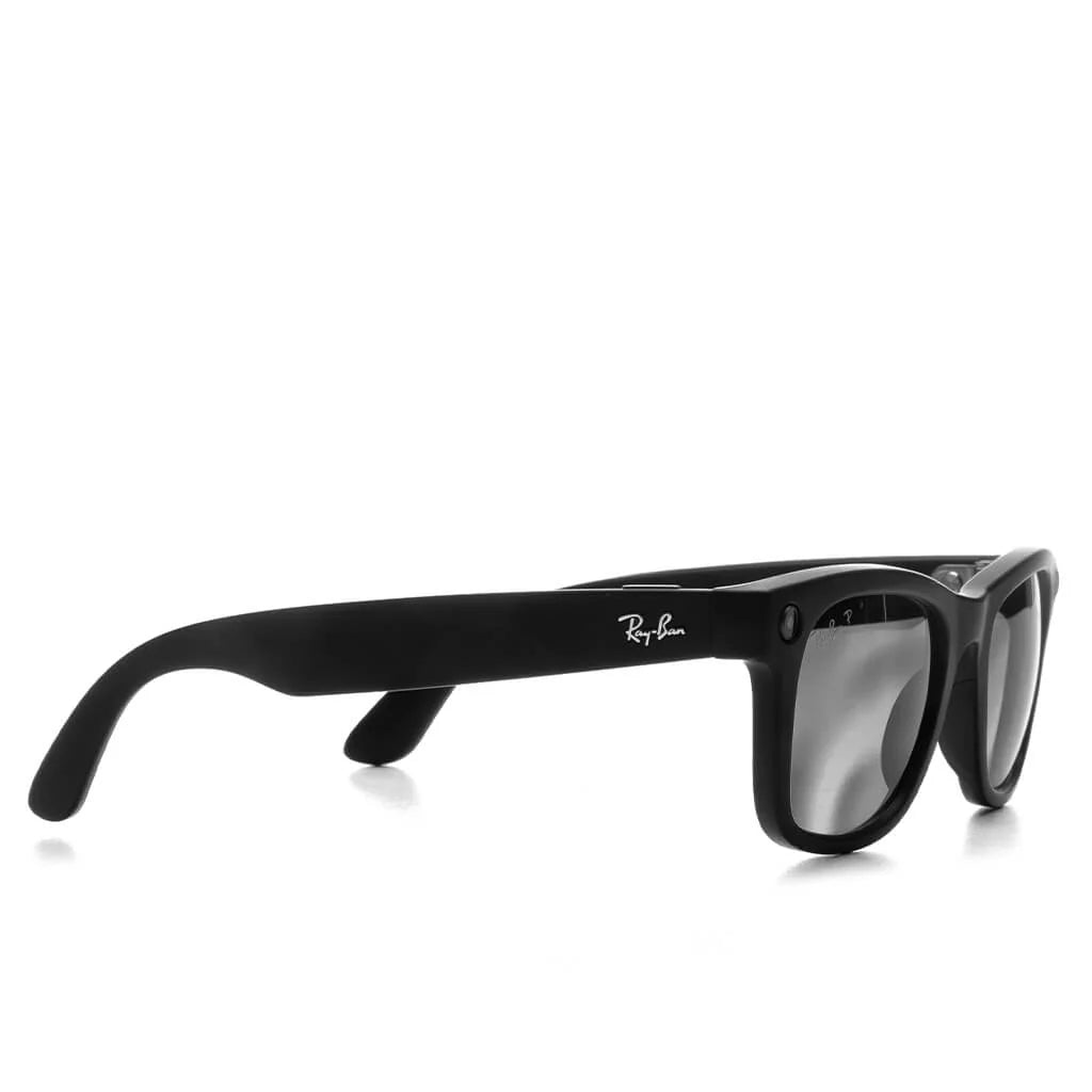 Meta Wayfarer Gen 2 Matte Black Polar Gradient Graphite