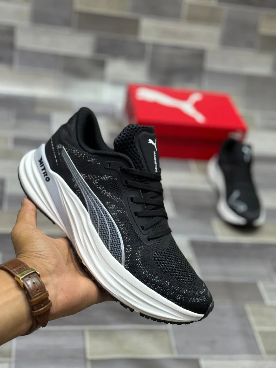 PUMA MAGNIFY NITRO 2 SILVER BLACK WITH WHITE