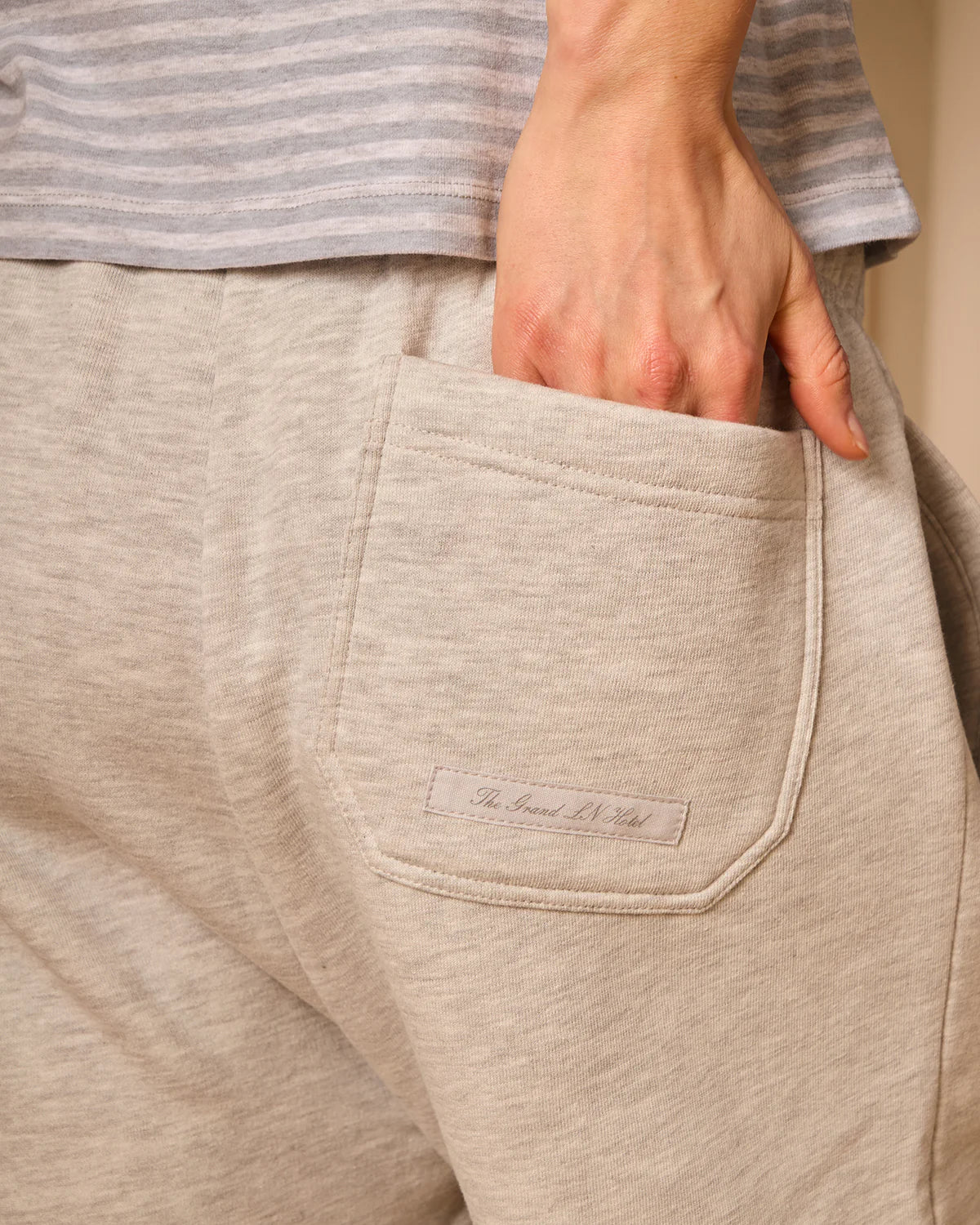THE SUITE HOODIE JOGGER