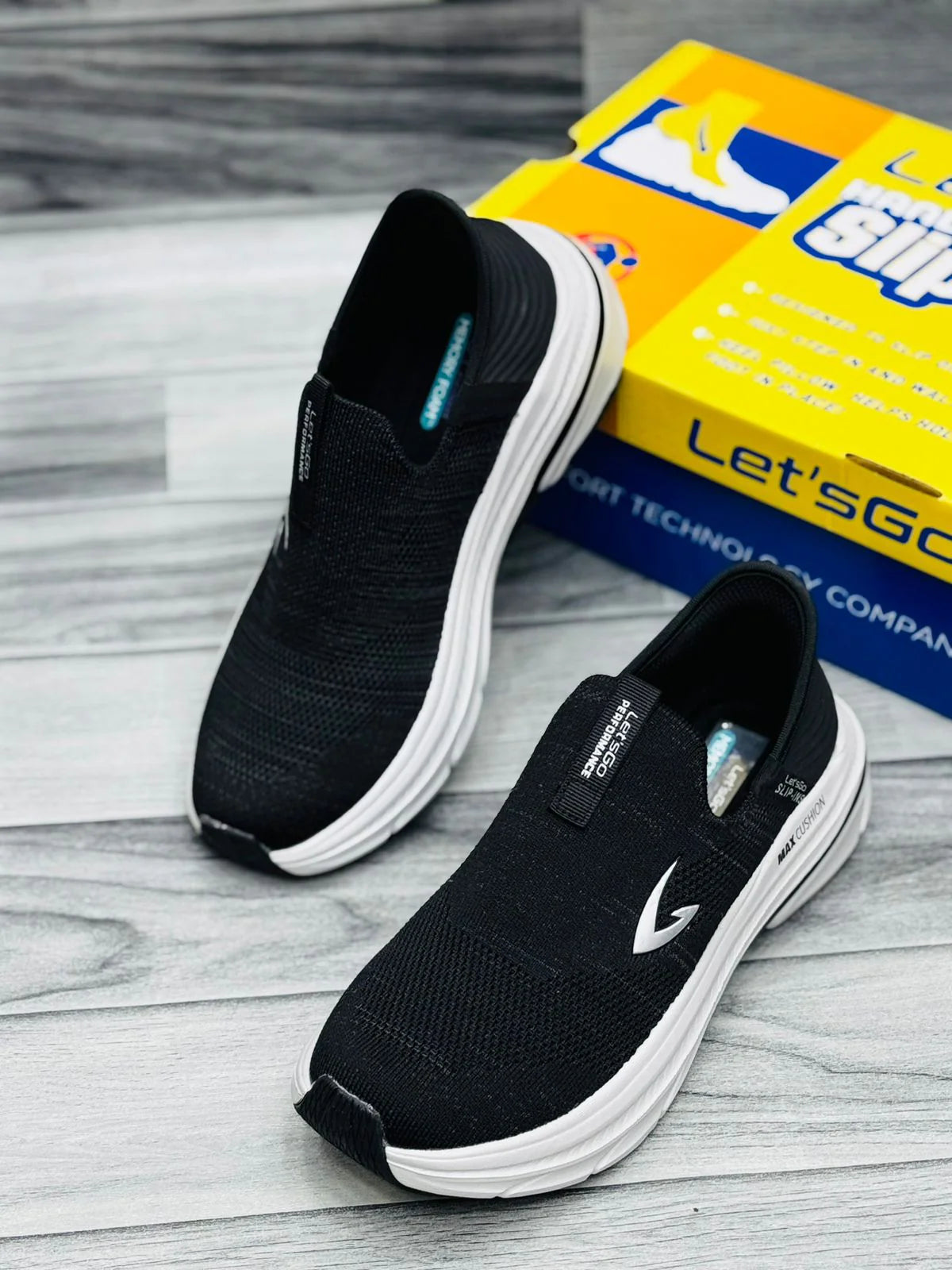 LETS GO SLIP IN ARC FIT SKECHERS BLACK