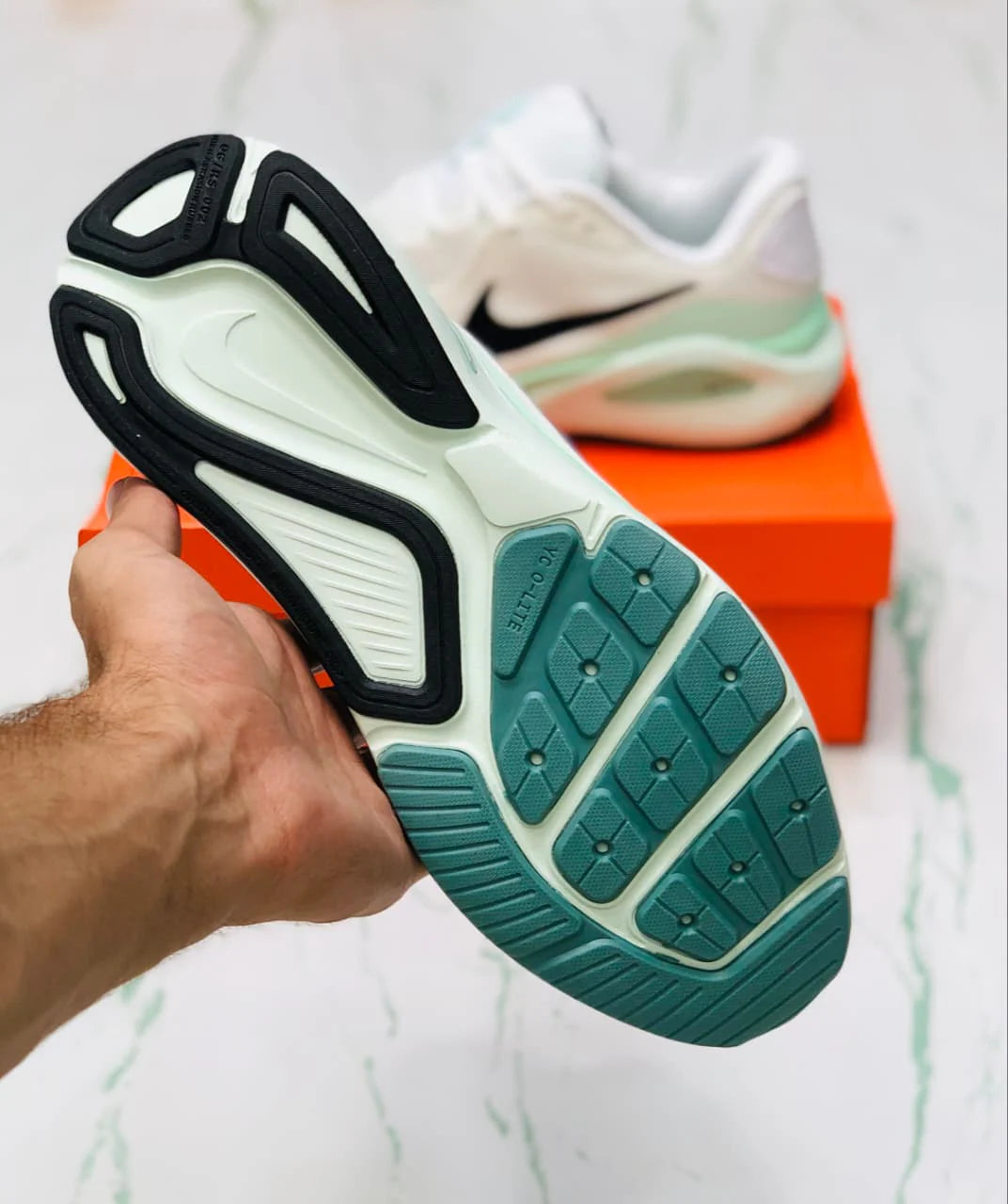 NIKE STRUCTURE 26 WHITE BLACK AND BARELY GREEN