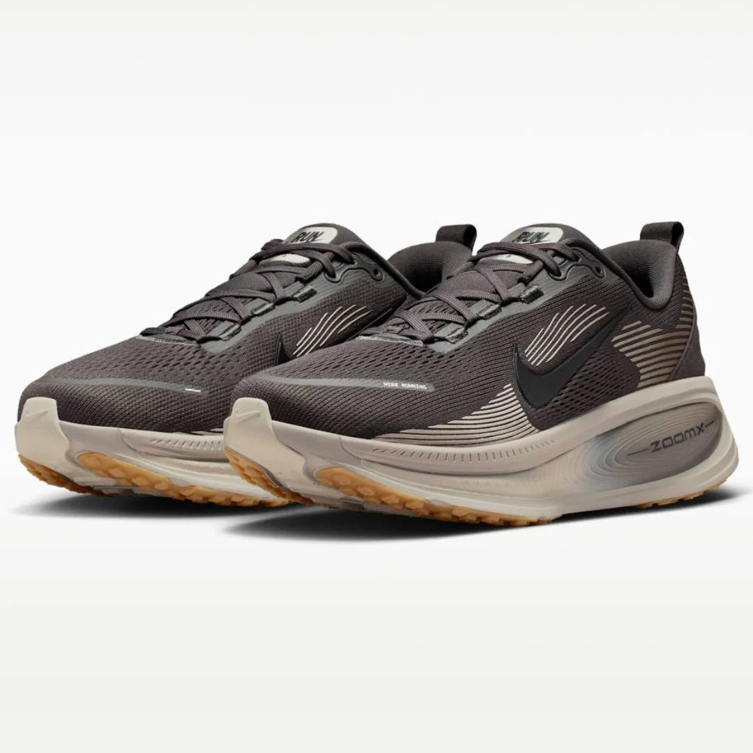 Nike Vomero 18 Cinza Escuro Bege