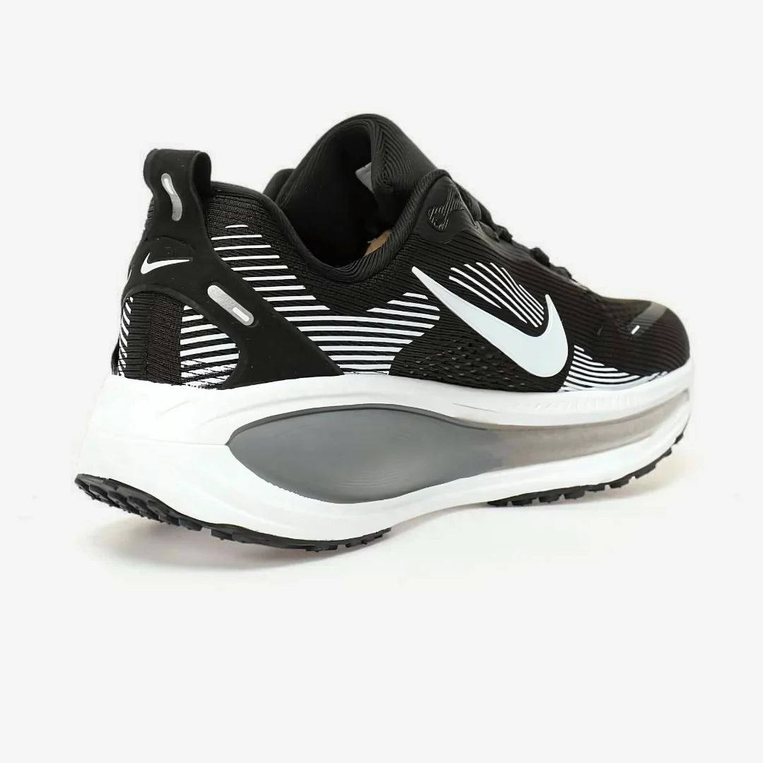 Nike Vomero 18 Preto Branco Cinza