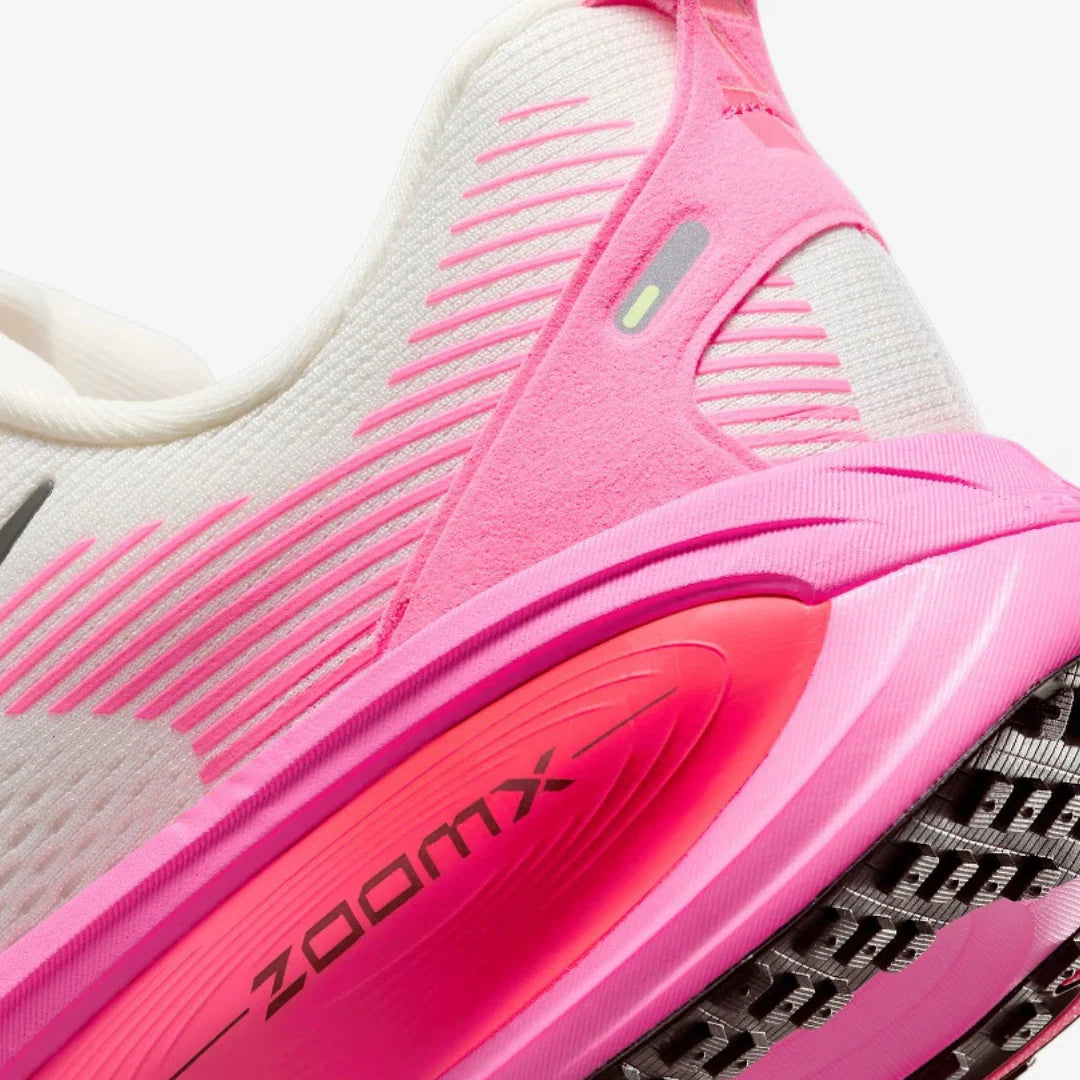 Nike Vomero 18 Rosa Bege