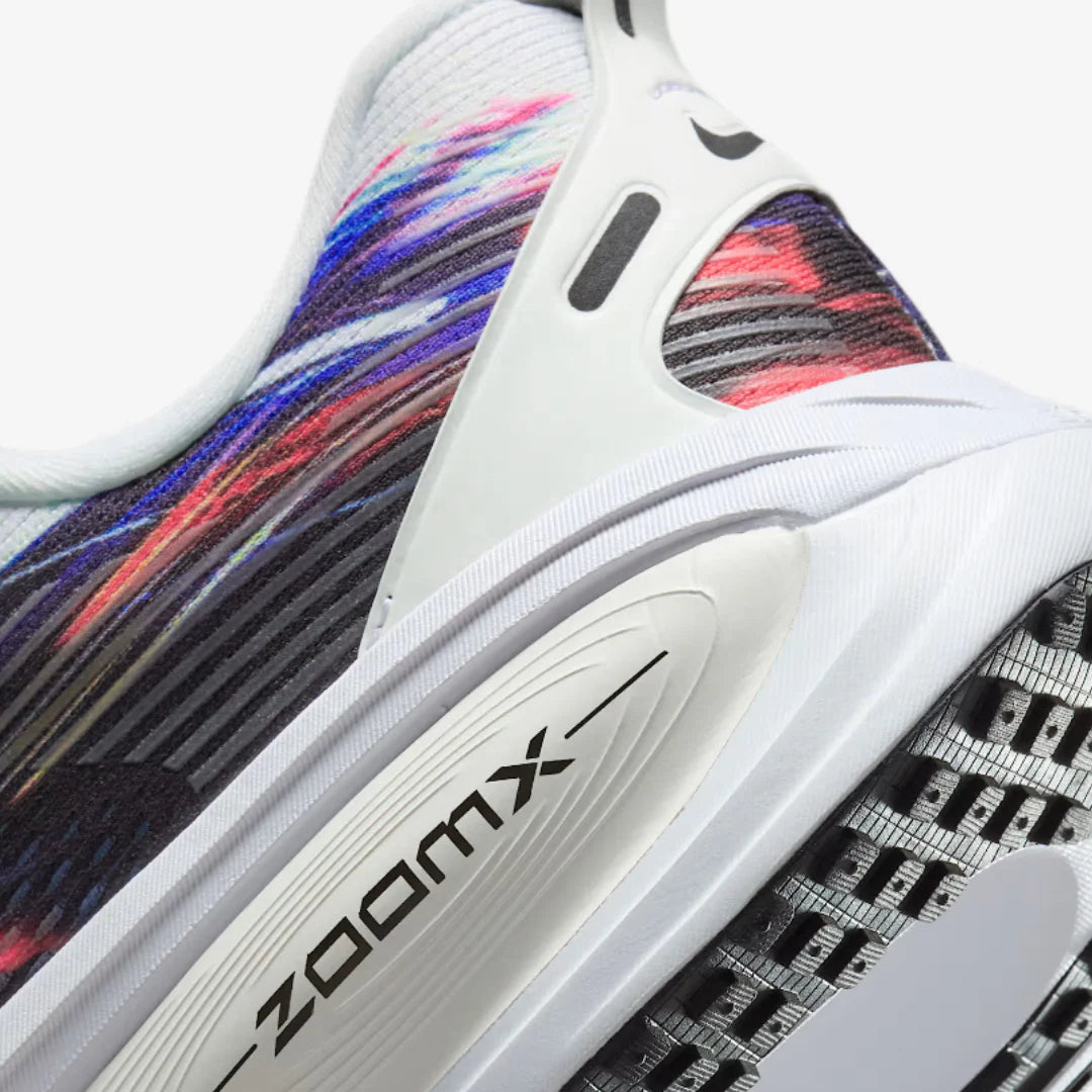 Nike Vomero 18 Multicolor