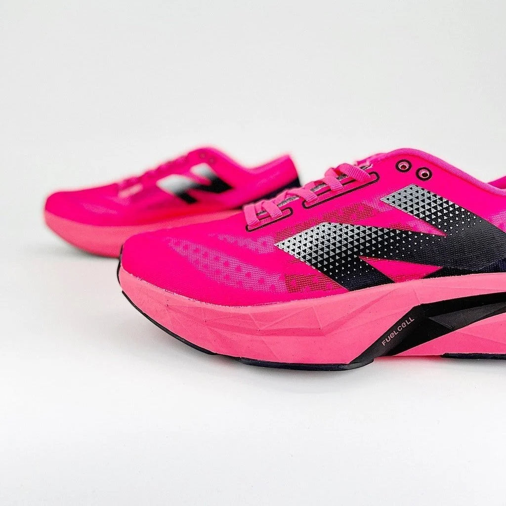 New Balance FuelCell Rebel V4 Rosa