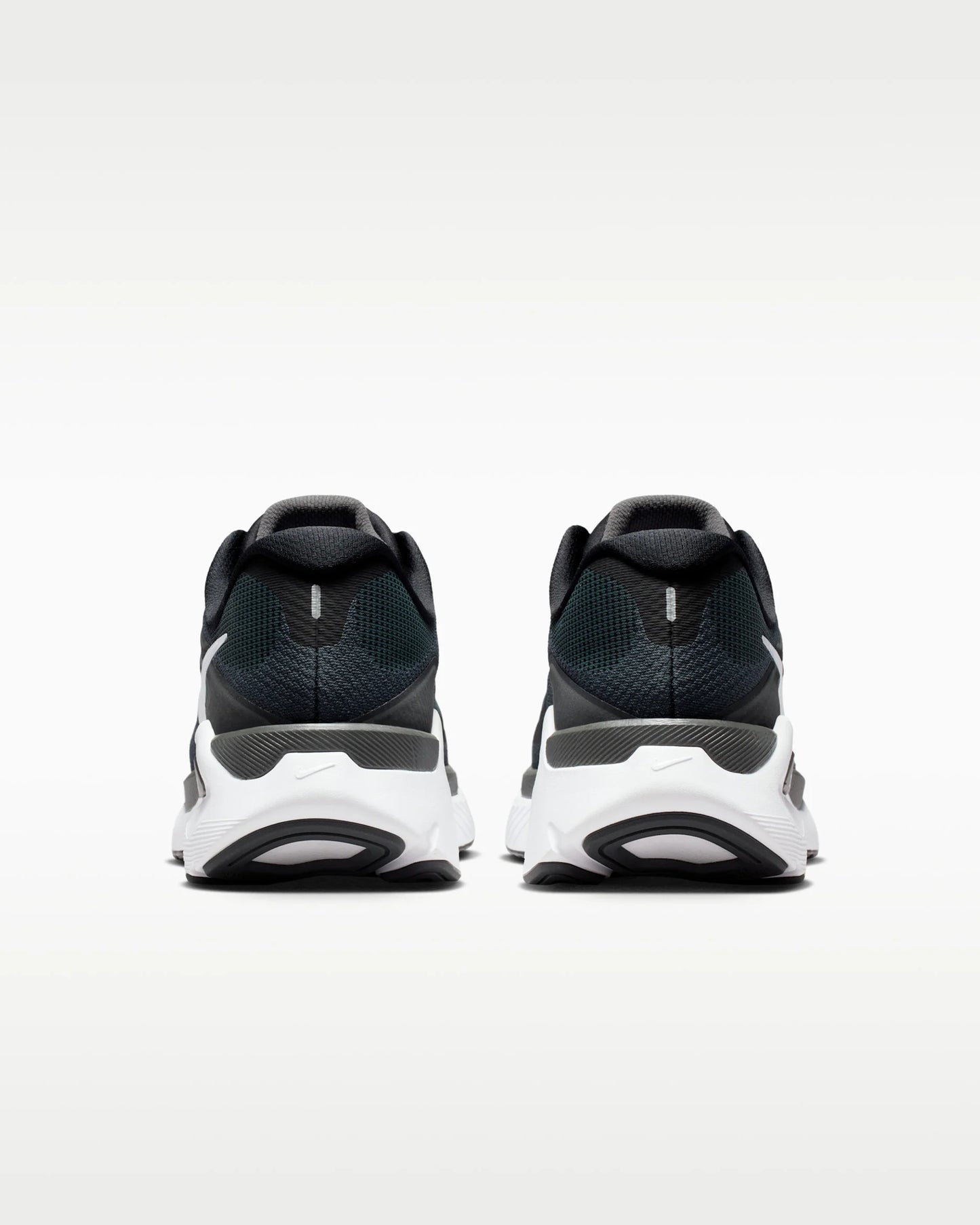 Nike Structure Plus Stabilité Confort et Performance au Quotidien