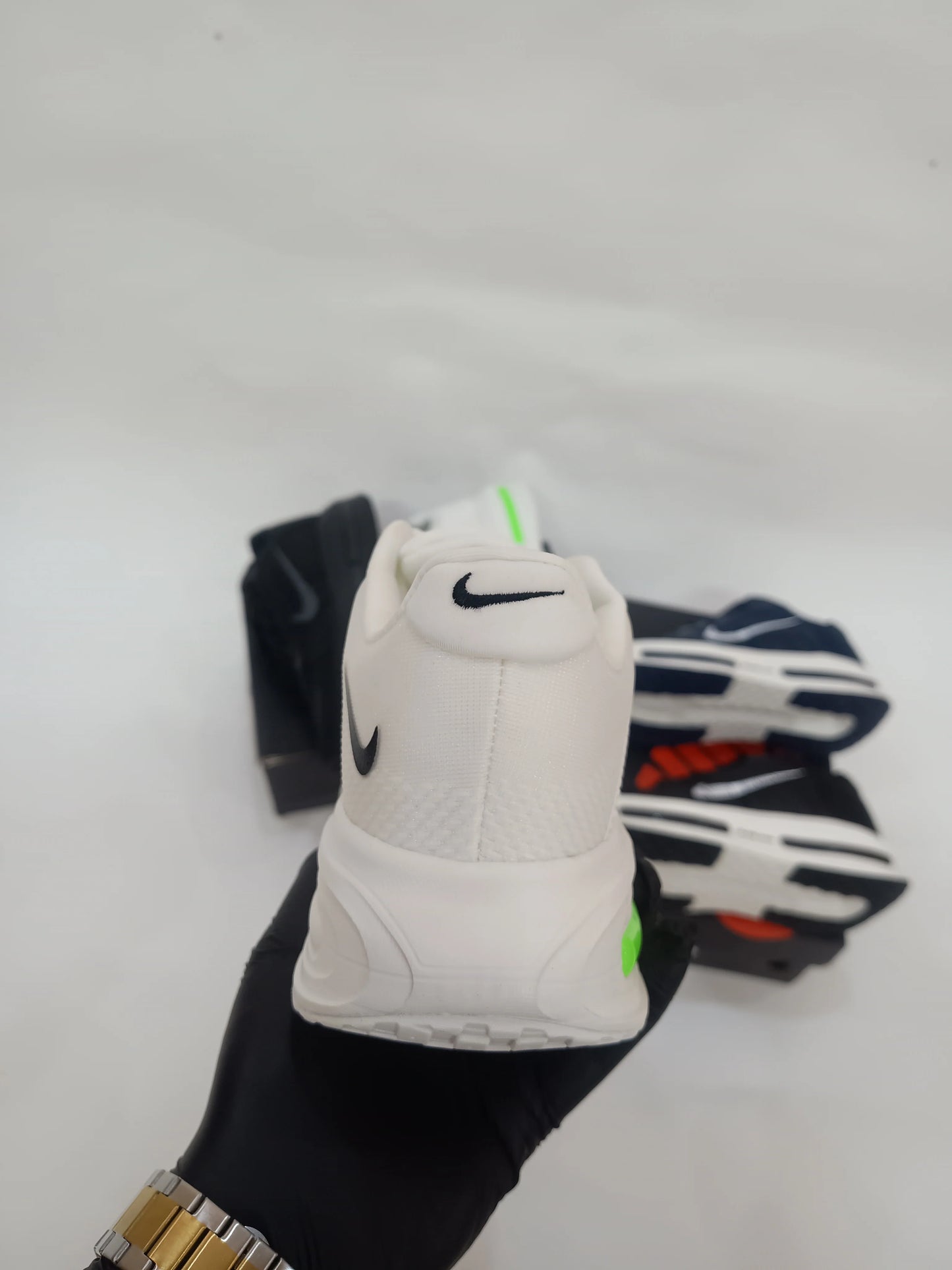 NIKE AIR ZOOM BLACK AND GREEN