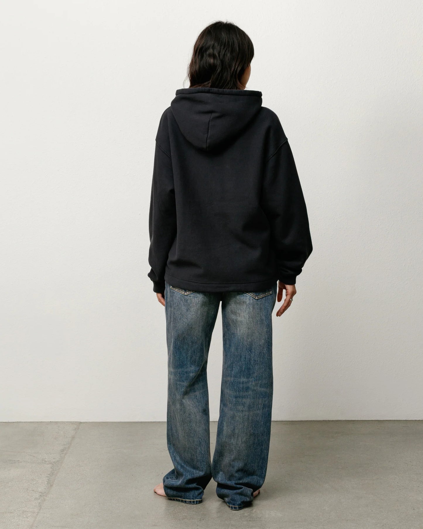 OVAL PULLOVER HOODIE