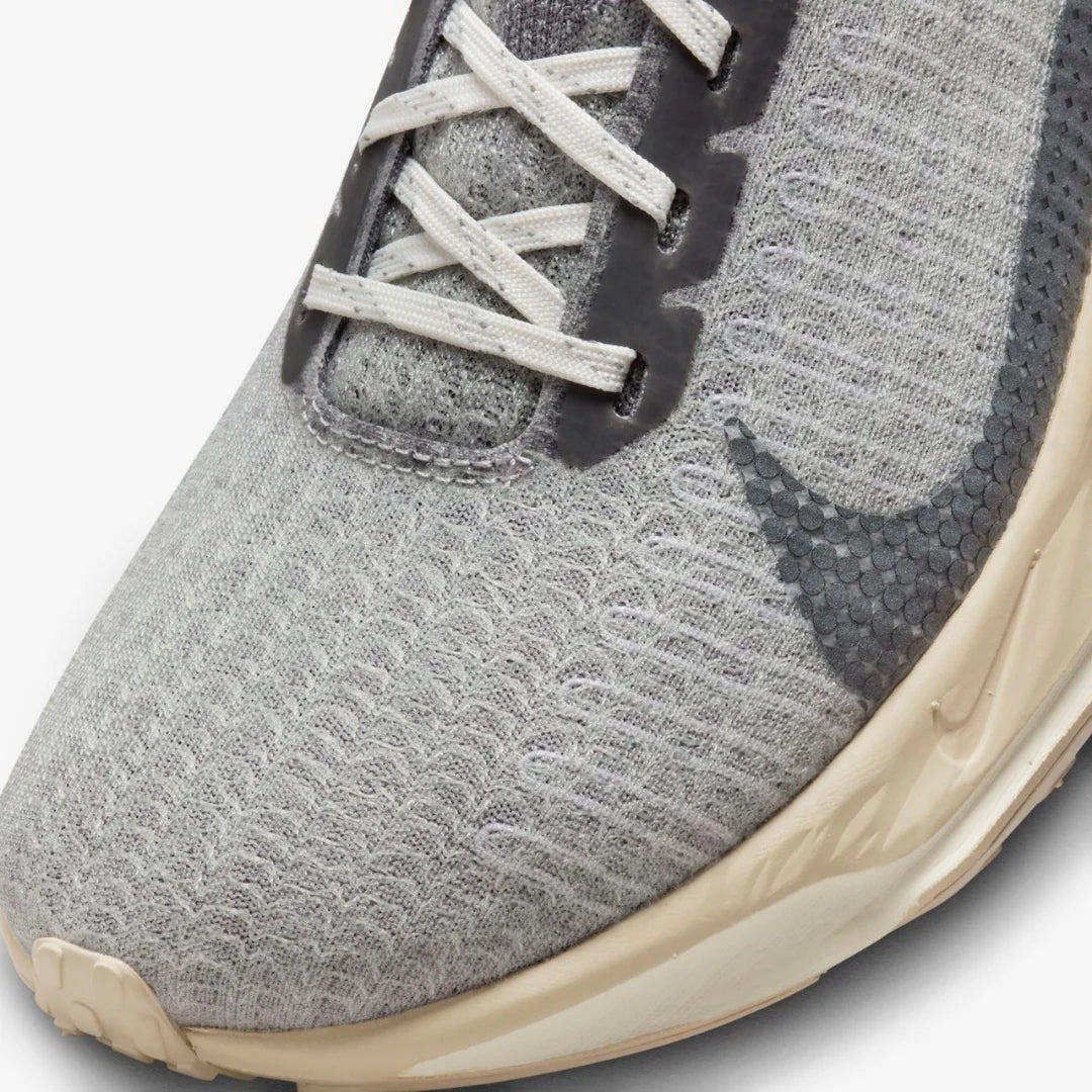 Nike Invincible Run 3 Cinza Preto