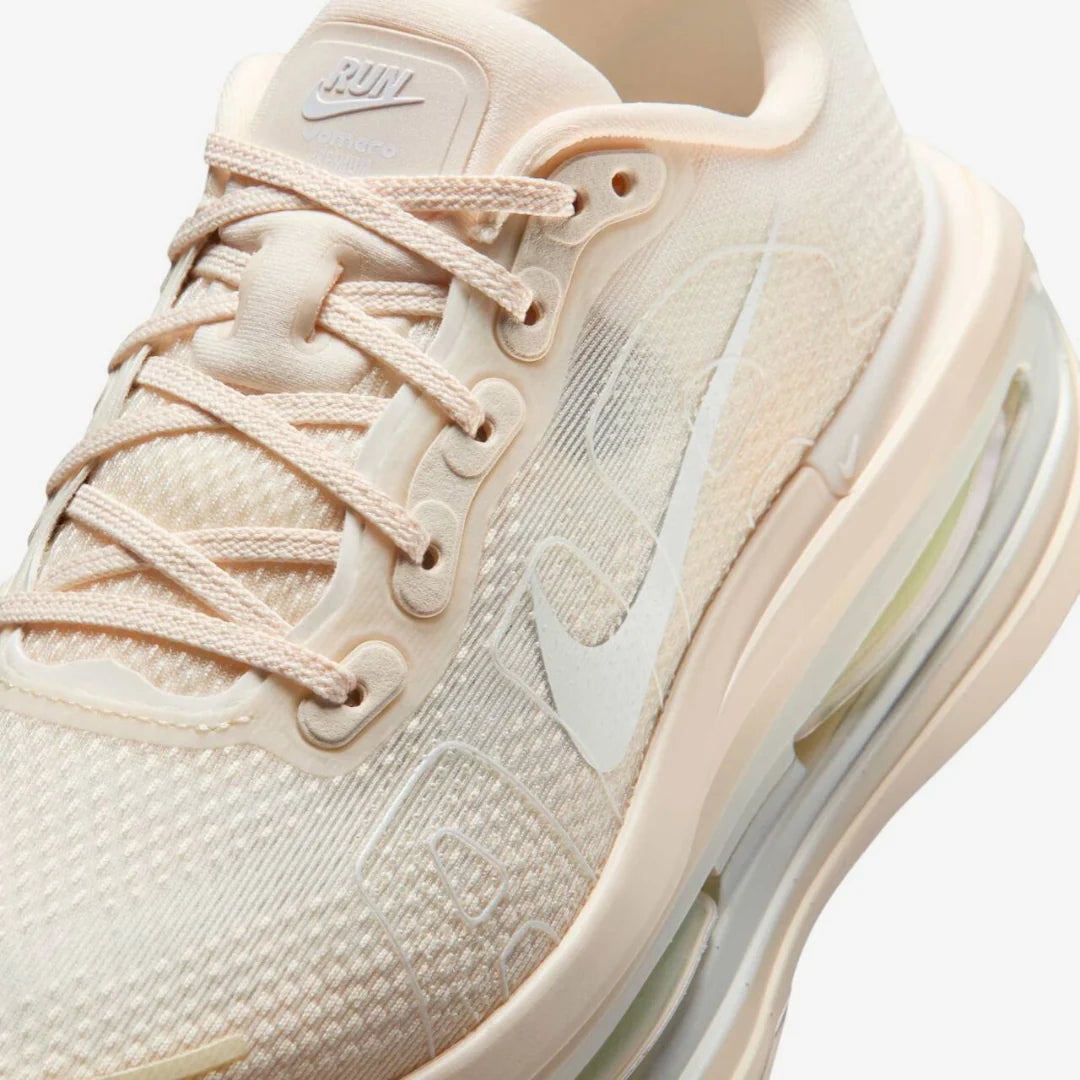 Nike Vomero Premium Bege