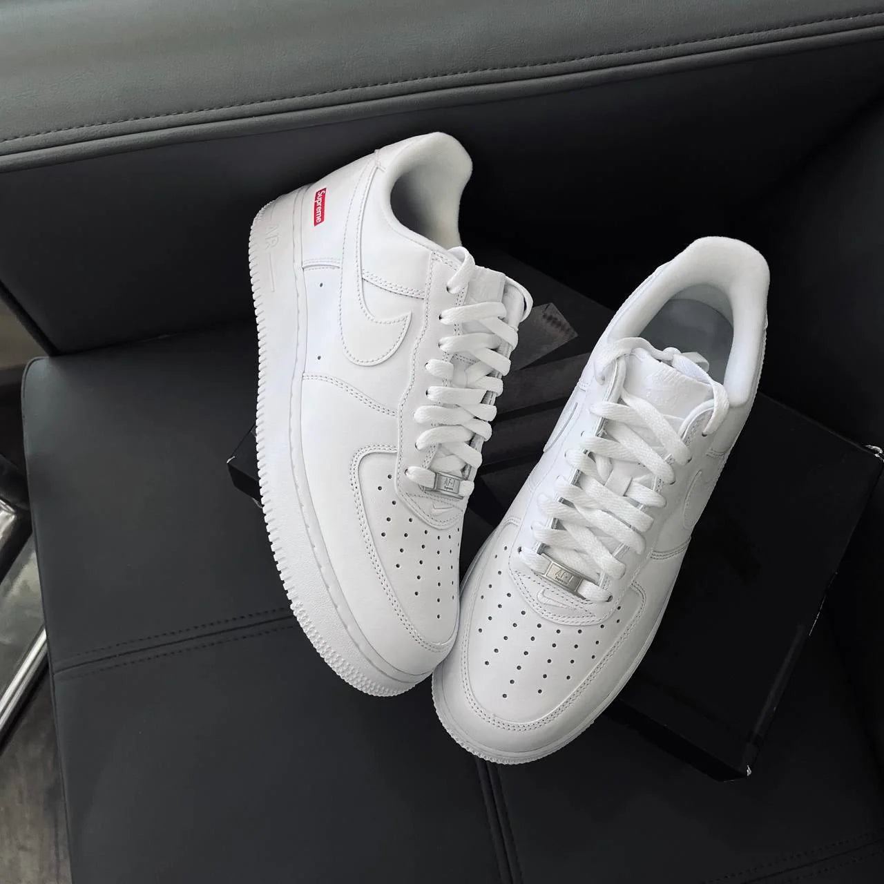 Nike Air Force 1x Supreme Low Box Logo White