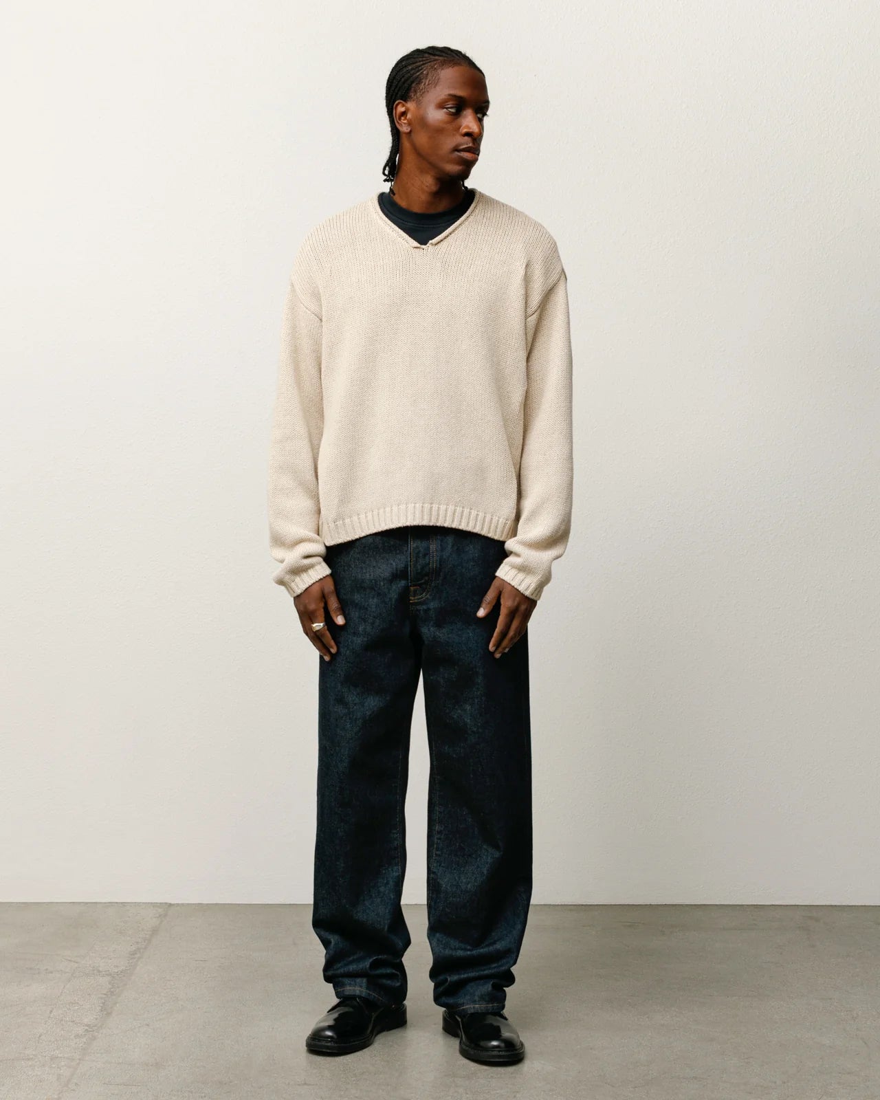 ROLL V NECK SWEATER