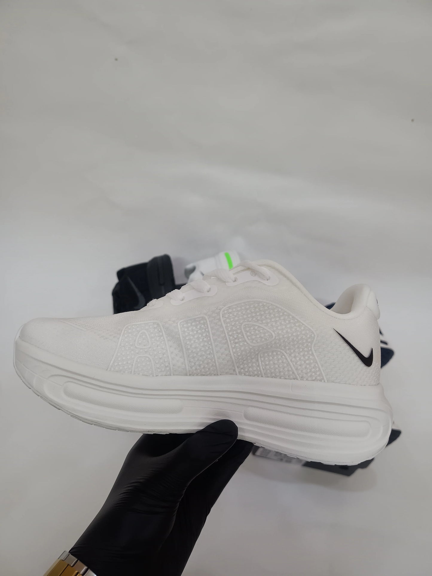 NIKE AIR ZOOM BLACK AND GREEN